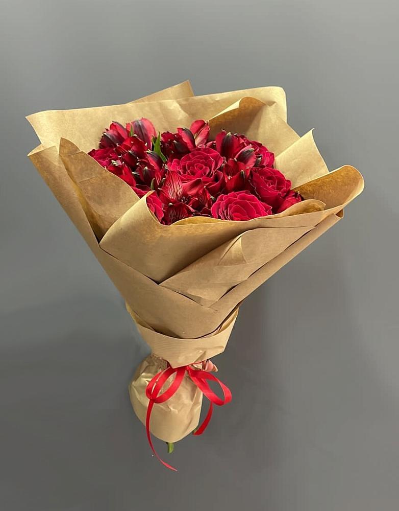 Букет цветов из: Альстромерии и Розы в Коренево