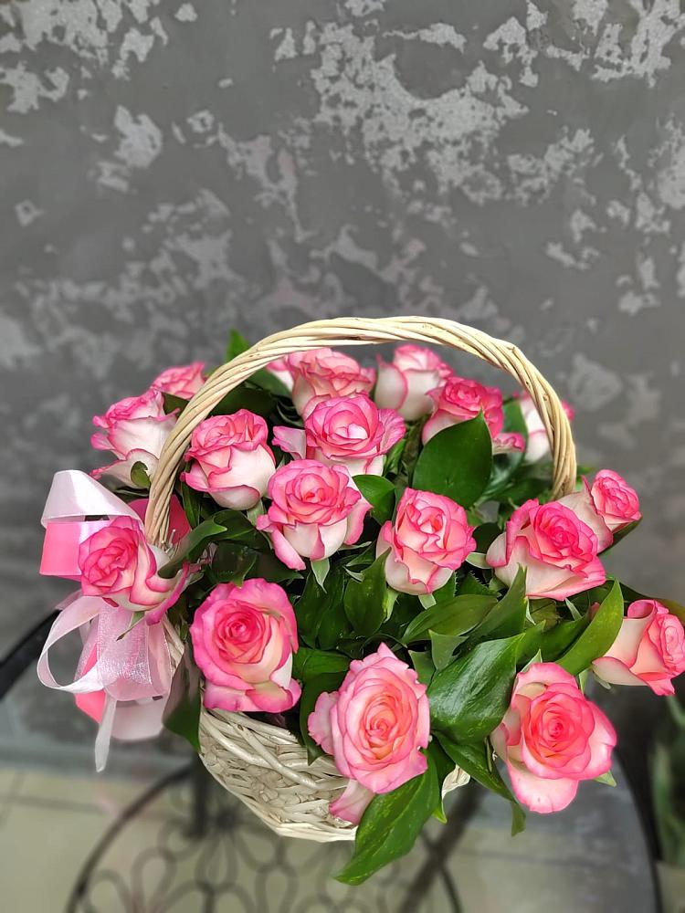 Цветочная композиция из Розы в корзине в Коренево