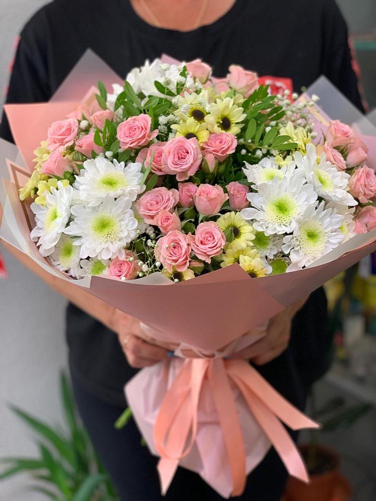 Букет цветов из: Розы и Хризантемы в Коренево
