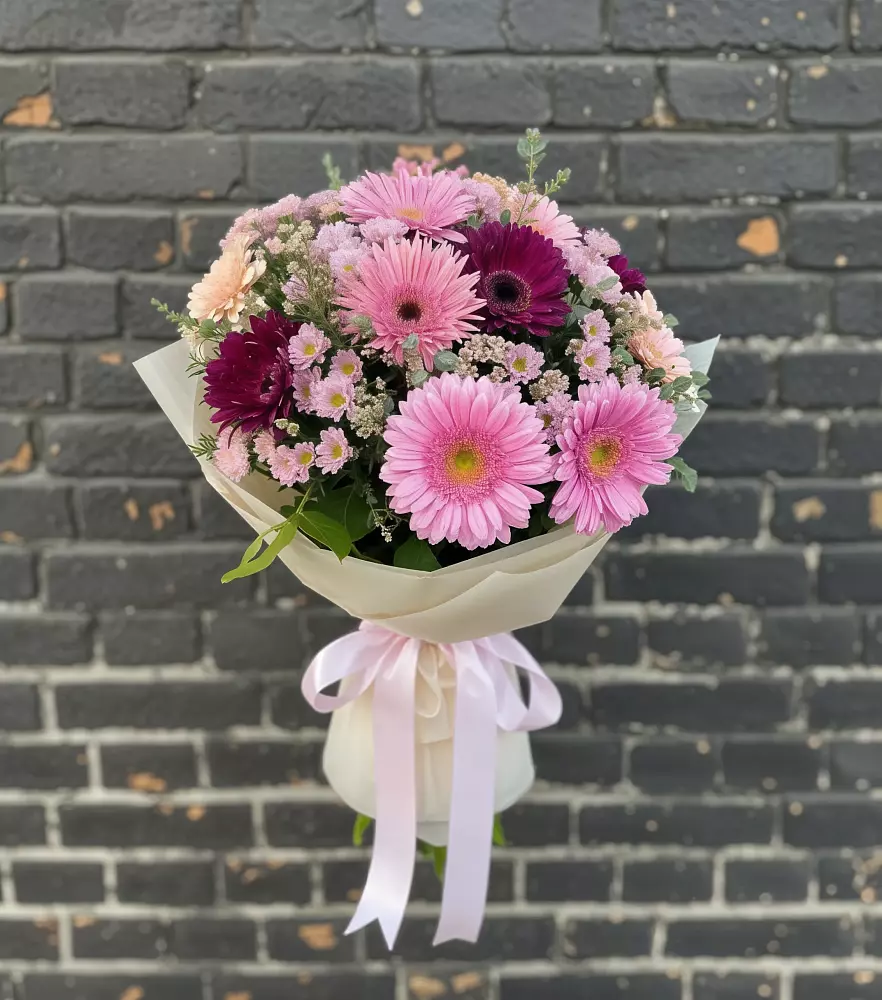 Букет цветов из: Герберы и Хризантемы в Коренево