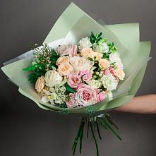 Букет цветов из:  Лизиантусы, Розы и Гвоздики #REPLACE_PRED# Коренево
