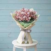Букет цветов из:  Орхидеи и Розы в Коренево