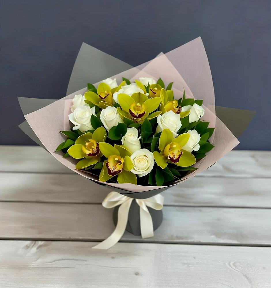 Букет цветов из: Орхидеи и Розы в Коренево