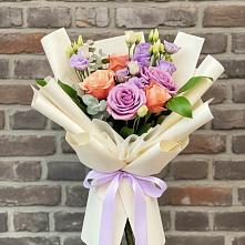 Букет цветов из:  Лизиантусы и Розы #REPLACE_PRED# Коренево
