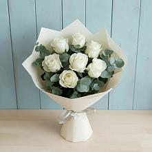 Букет Белые розы в Эвкалипте в Коренево