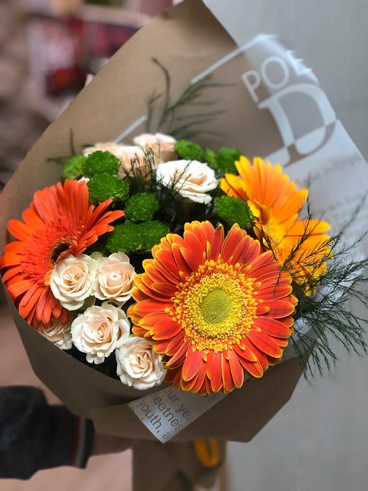 Букет цветов из: Герберы, Хризантемы и Розы в Коренево