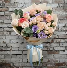 Букет цветов из:  Розы, Лизиантусы и Гвоздики в Коренево
