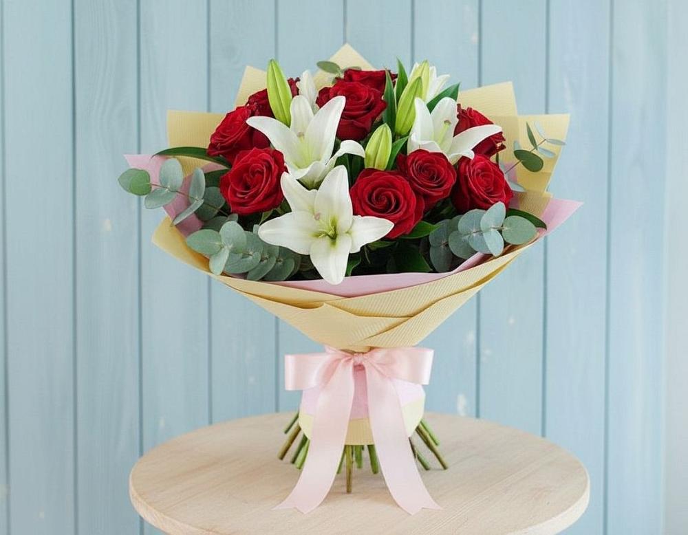 Букет цветов из: Лилии и Розы в Коренево